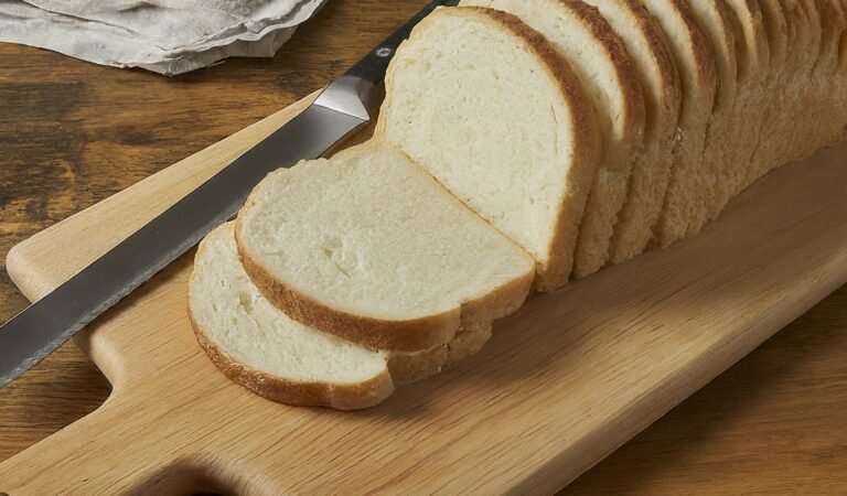 Simple Low-Sodium Bread Recipe for Healthier You!